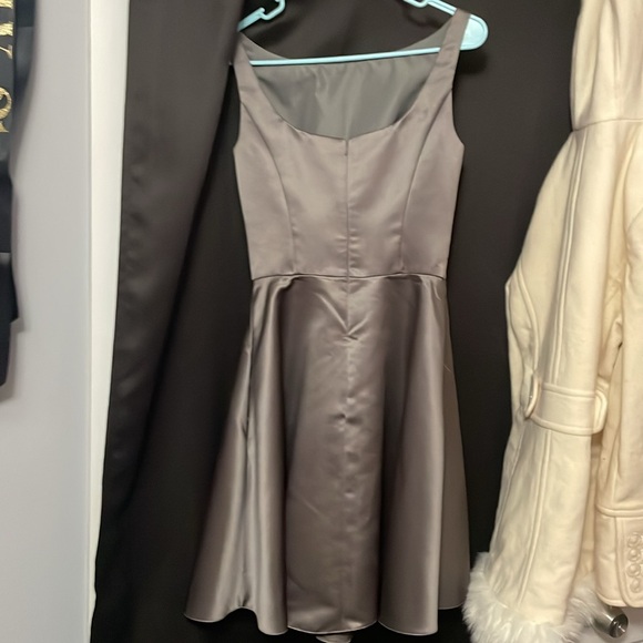Symphony of Venus Gray evening dress - Picture 2 of 4
